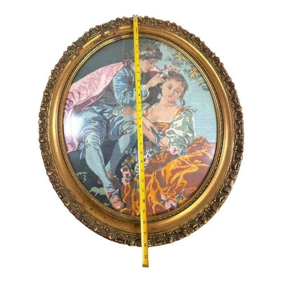Large Courting Couple Gold Gilt Frame Needlepoint Oval Wall Hanging 24X28 VTG - Picture 7 of 8